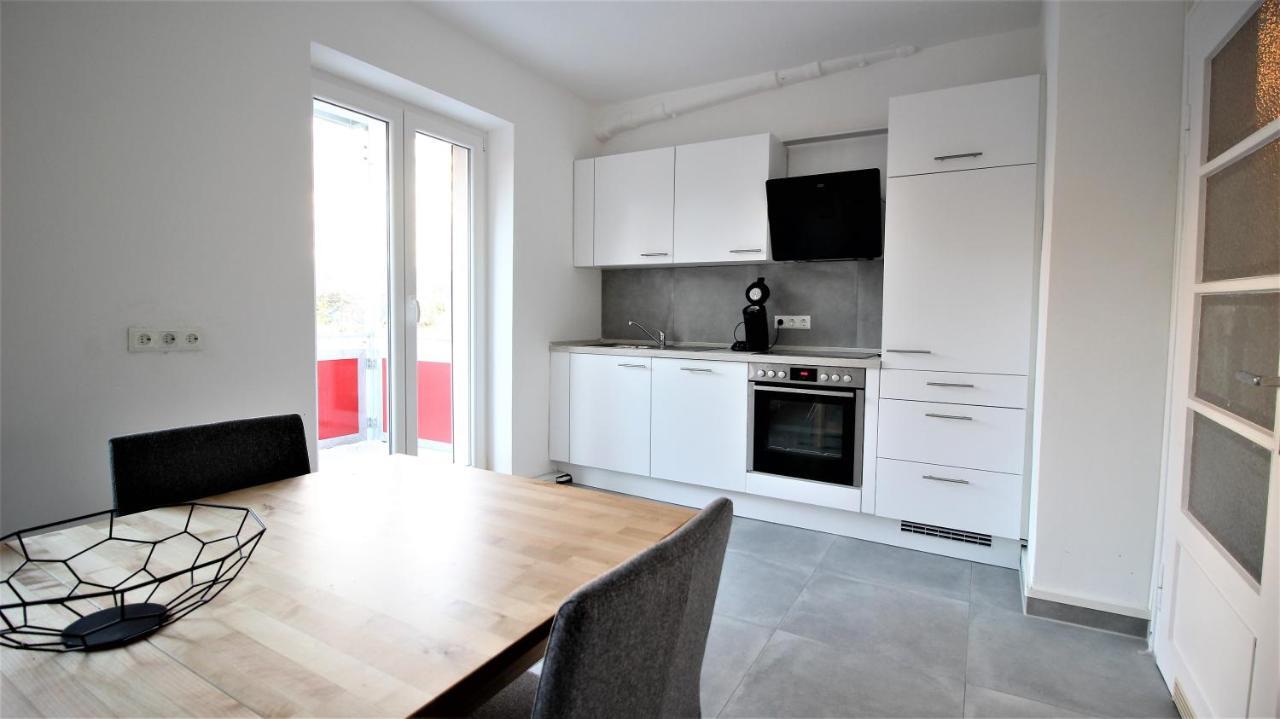 Light-Flooded City Apartment With Balcony And Garden เวิร์ซบวร์ก ภายนอก รูปภาพ
